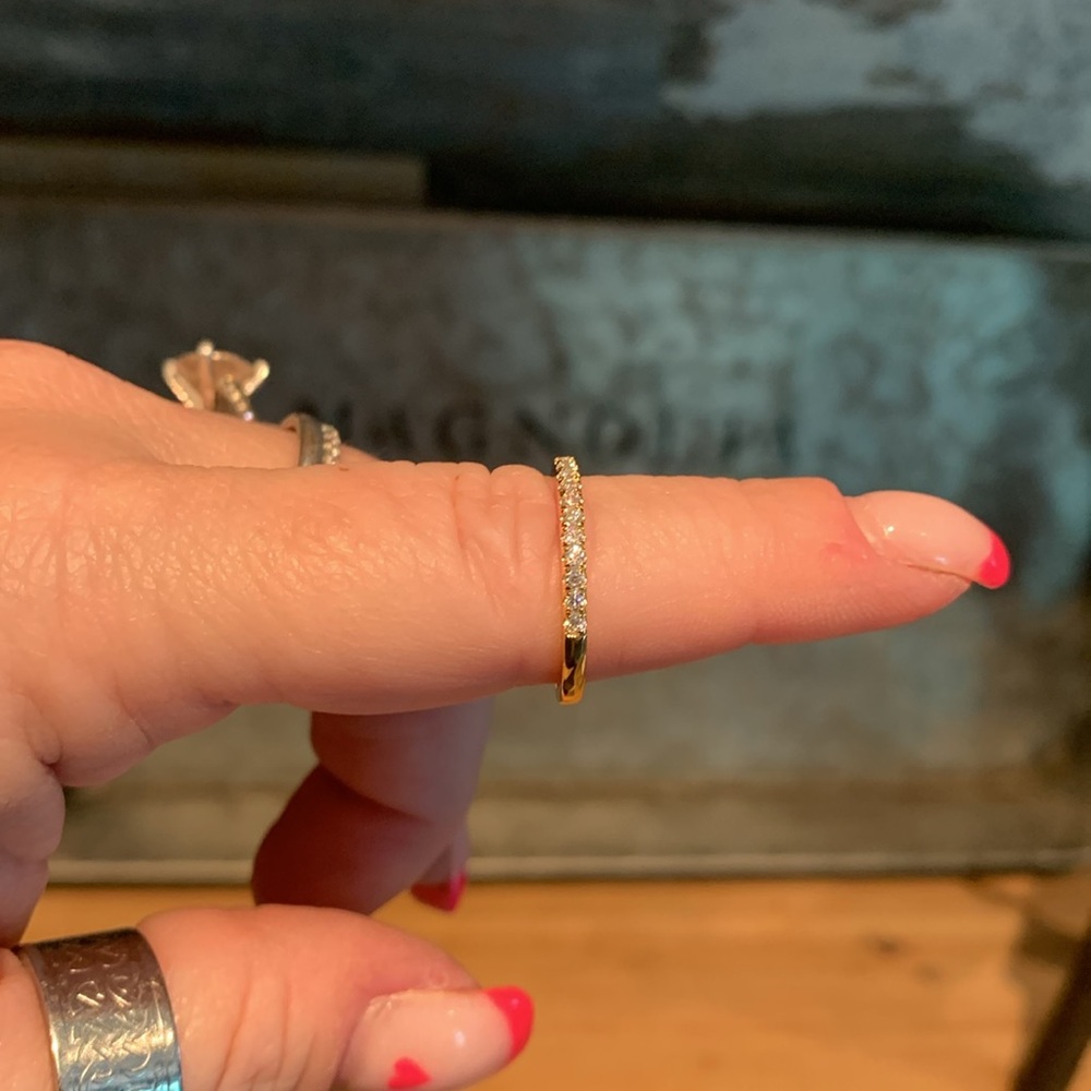 Moissanite Band 0.3cttw Silver, Rose or yellow gold - Picture 8 of 9
